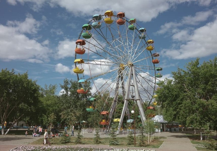 Лучшие парки и зоны отдыха Кокшетау для семейных прогулок